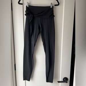 Lululemon Align Legging Wrap Waist tie size 6 black